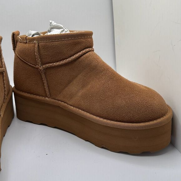 CUSHIONAIRE Women's Genuine Suede pull on platform boot +Memory Foam 8 WIDE CHES - Picture 6 of 7